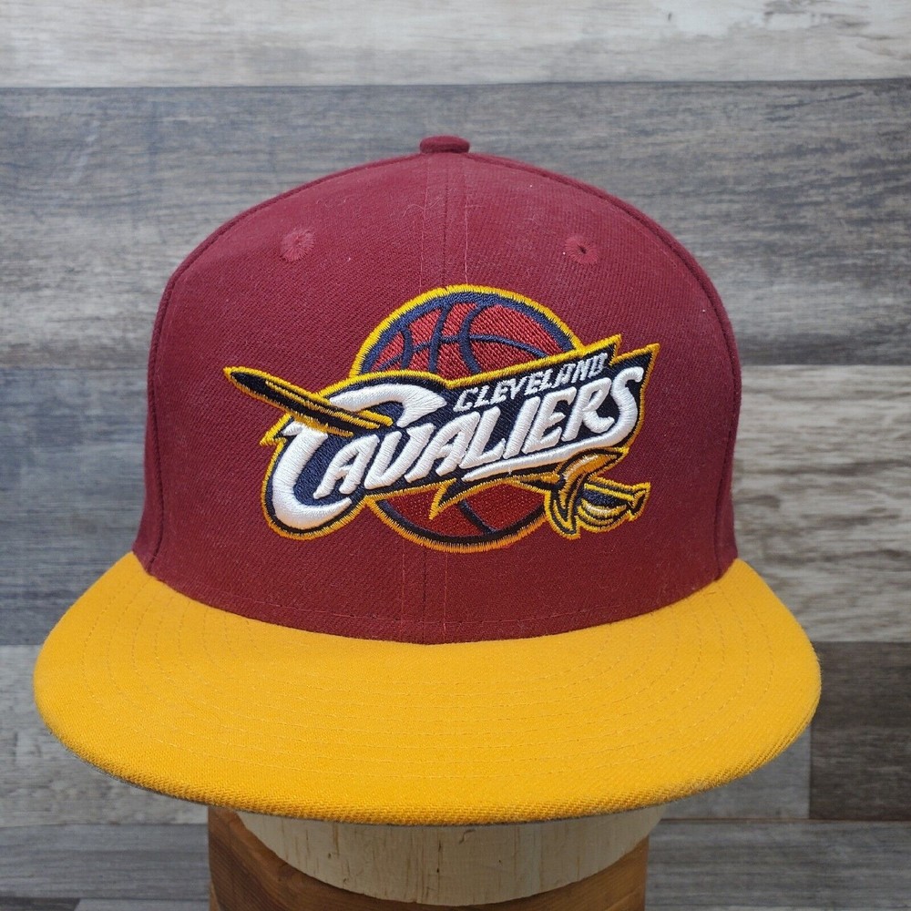 Cleveland Cavaliers  NewEra 9FIFTY  Men's Snapback Basketball Hat Cap EUC!